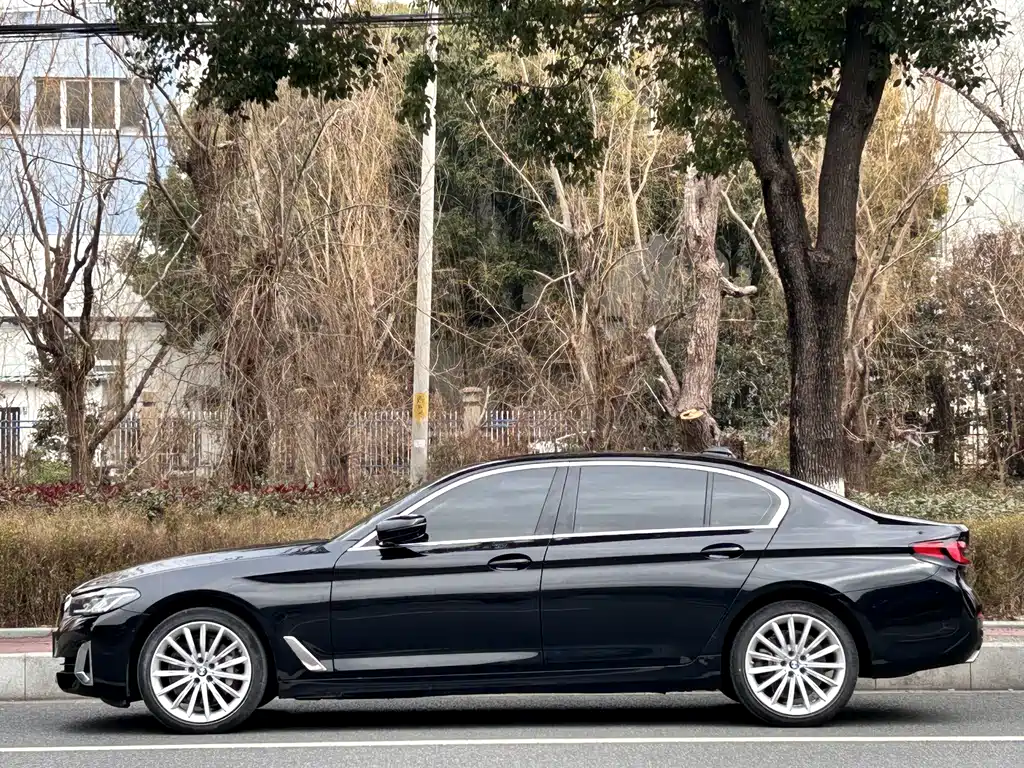 BMW 5 Series 2021 — фото 4