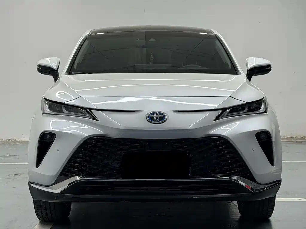 Toyota Venza 2023 — фото 3