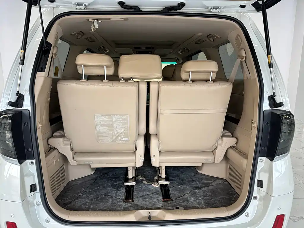 Toyota Alphard 2012 — фото 24