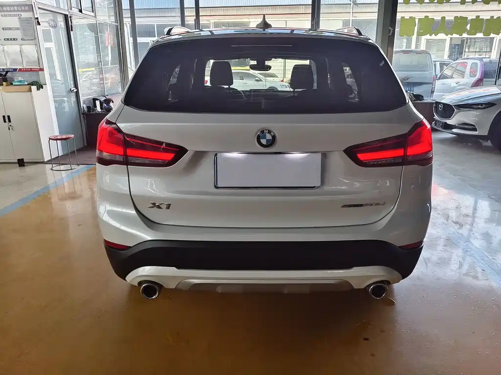 BMW X1 2022 — фото 9