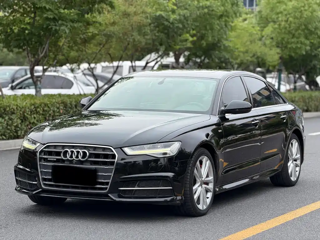 Audi A6L 2018 — фото 1