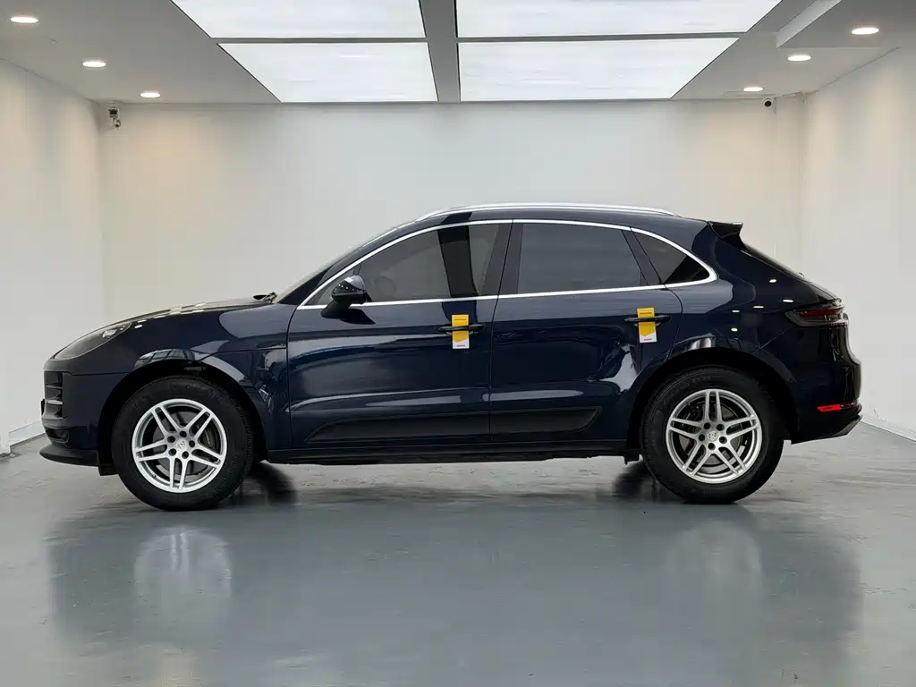 Porsche Macan 2019 — фото 17