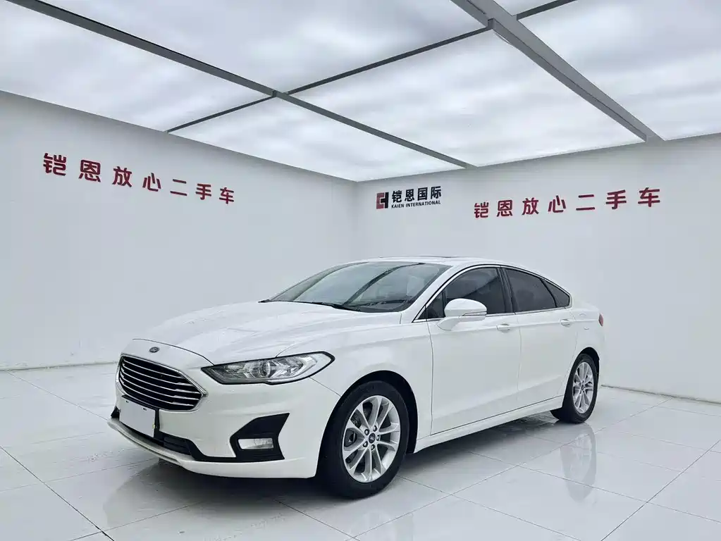 Ford Mondeo 2021 — фото 1