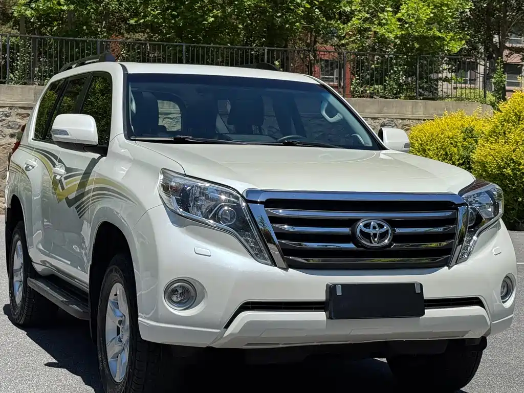 Toyota Prado 2017 — фото 3