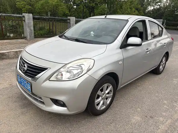 Nissan Sunny 2014
