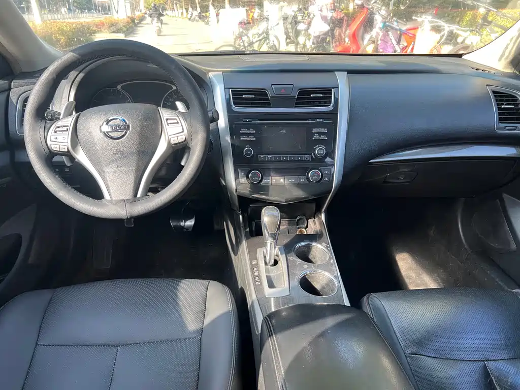Nissan Teana 2015 — фото 11