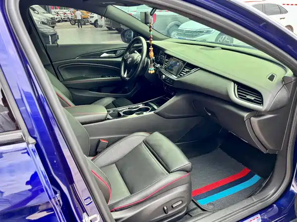 Buick Regal 2021