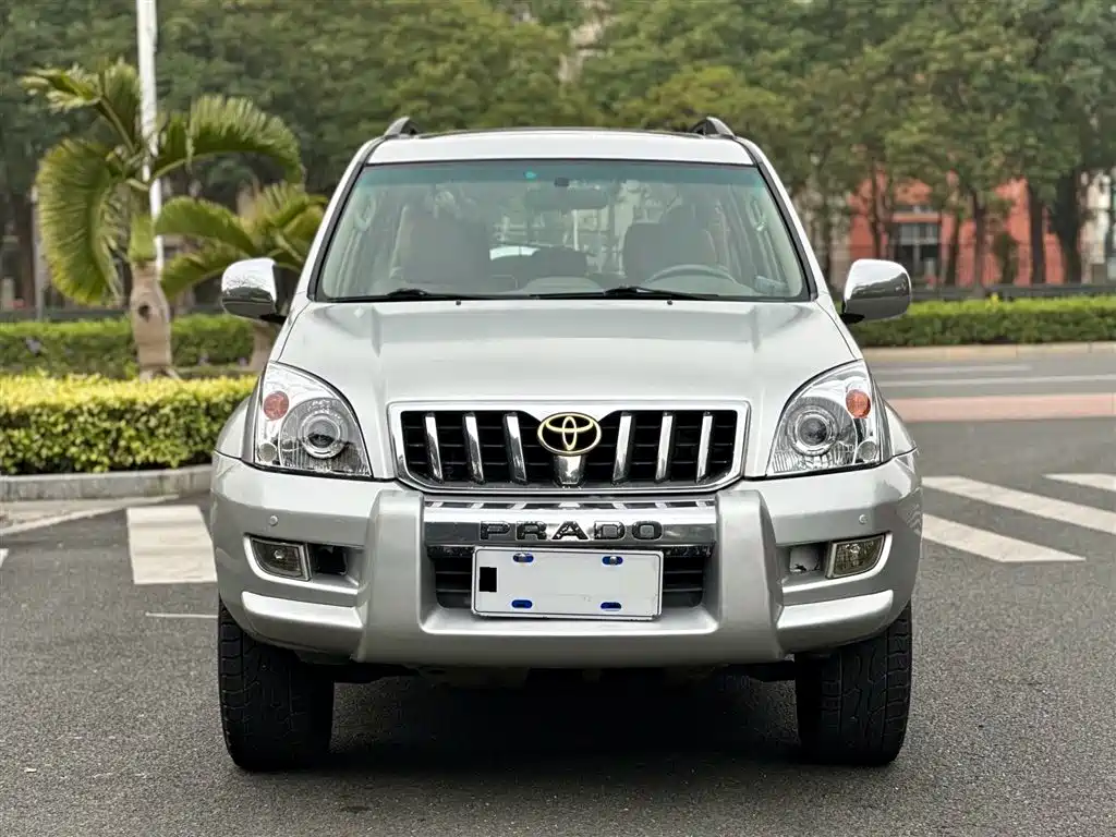 Toyota Prado 2009 — фото 2