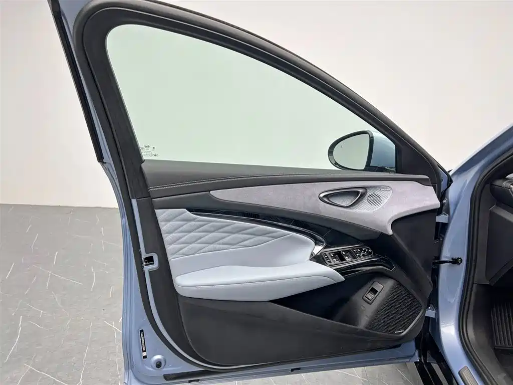 BYD Seal 2022 — фото 13
