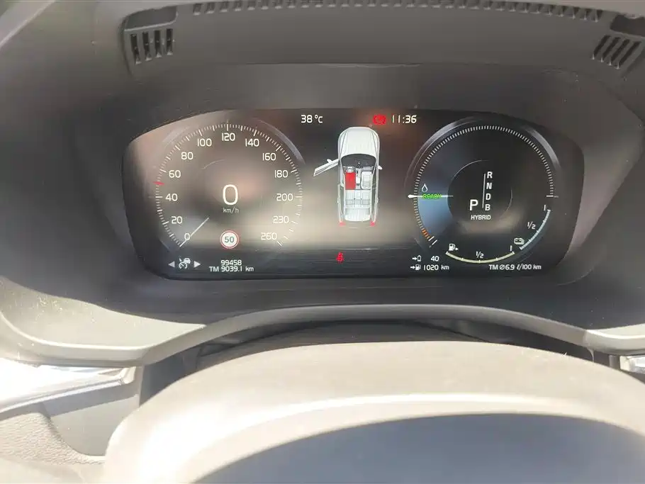 Volvo XC60 PHEV 2019 — фото 14