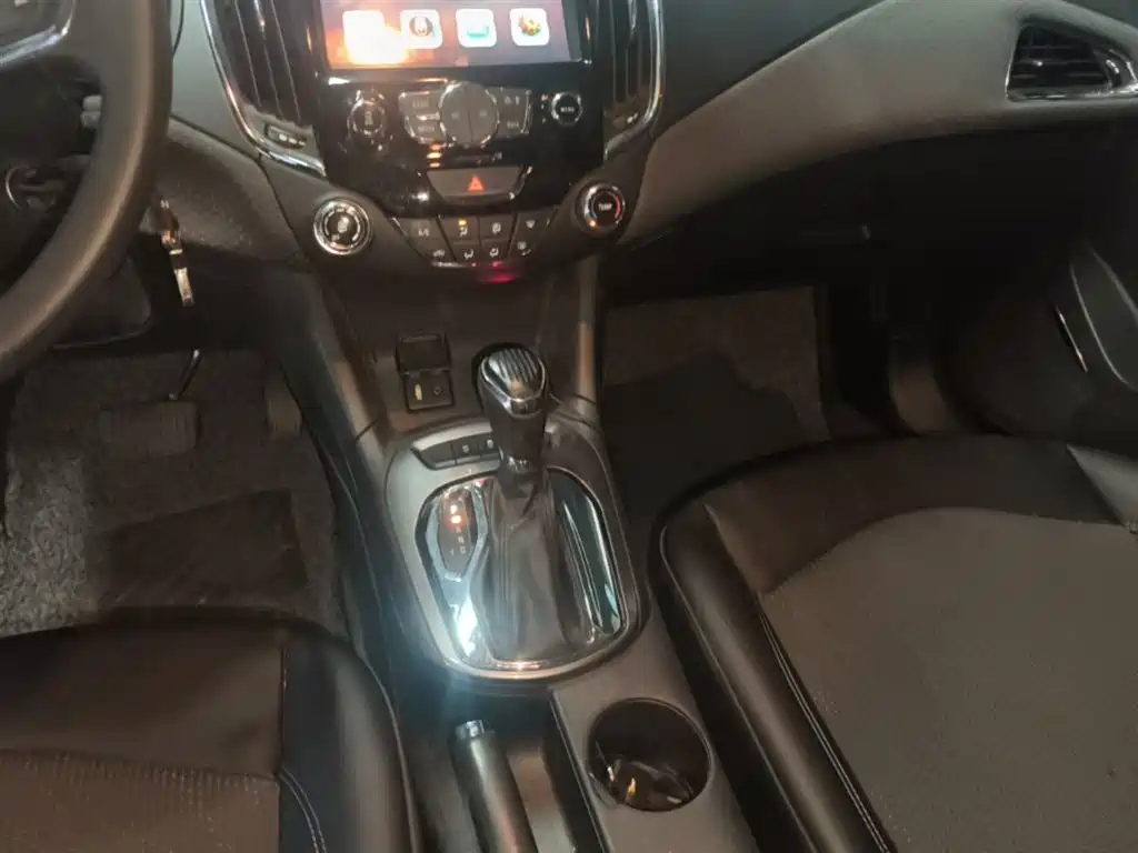 Chevrolet Cruze 2015 — фото 14