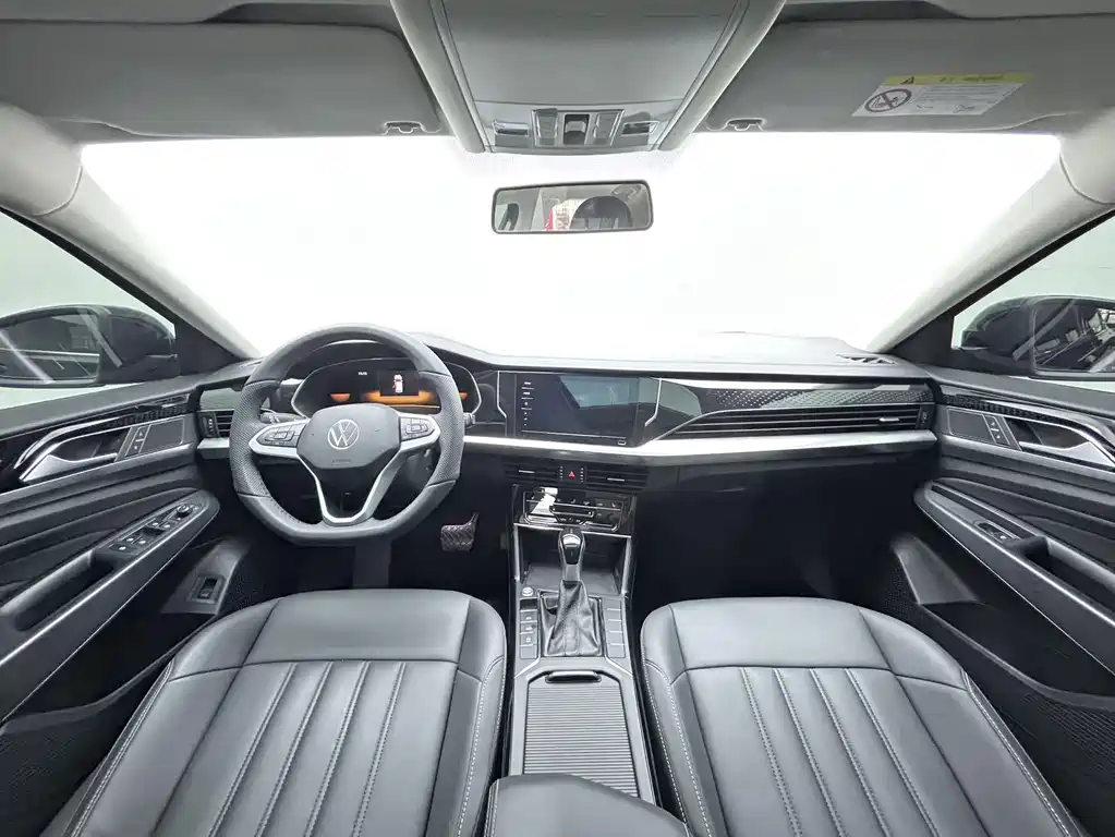 Volkswagen Passat 2022