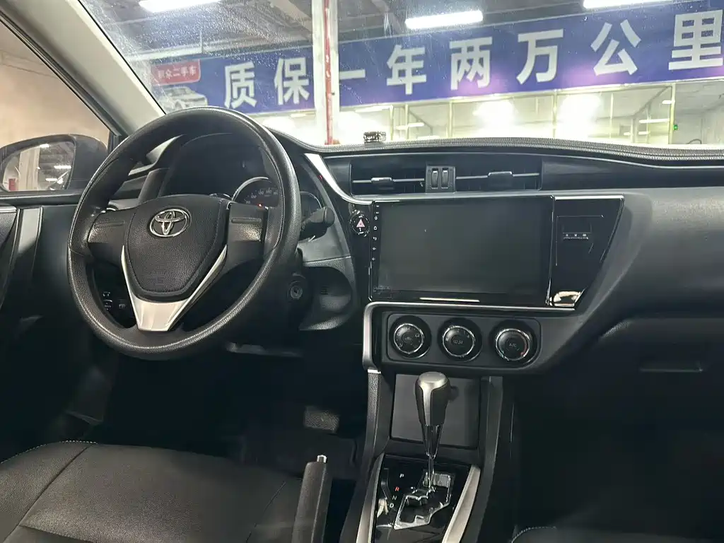 Toyota Corolla 2018 — фото 6
