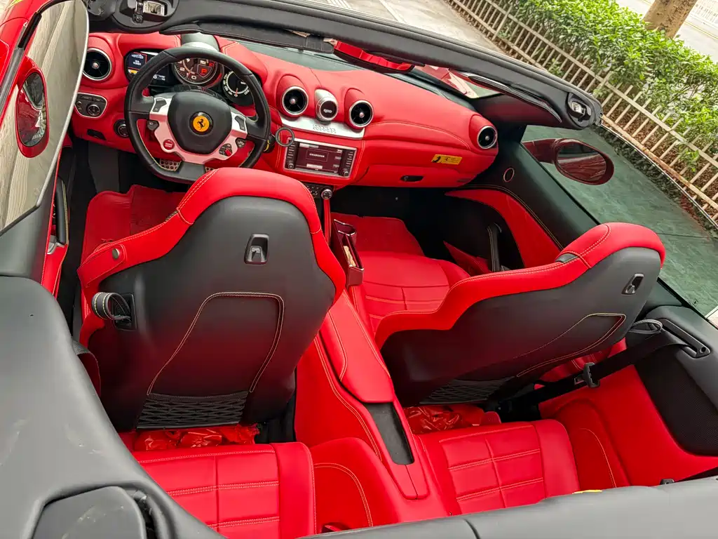 Ferrari California T 2015 — фото 8