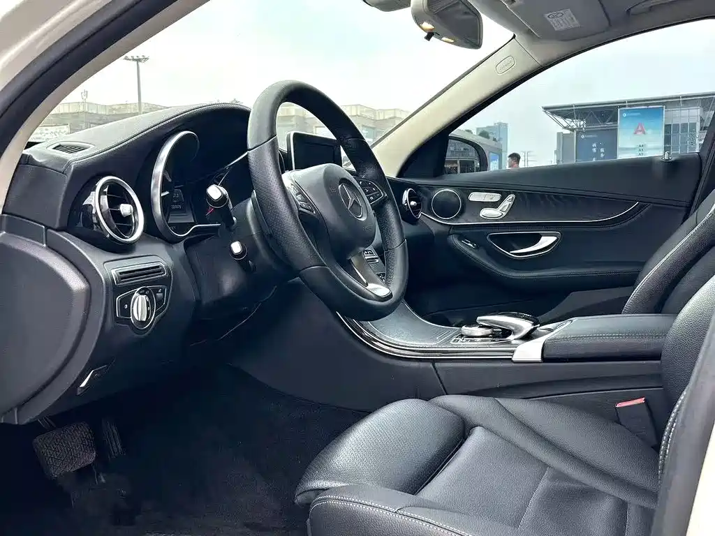 Mercedes-Benz C-Class 2017 — фото 4