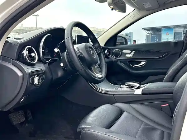 Mercedes-Benz C-Class 2017