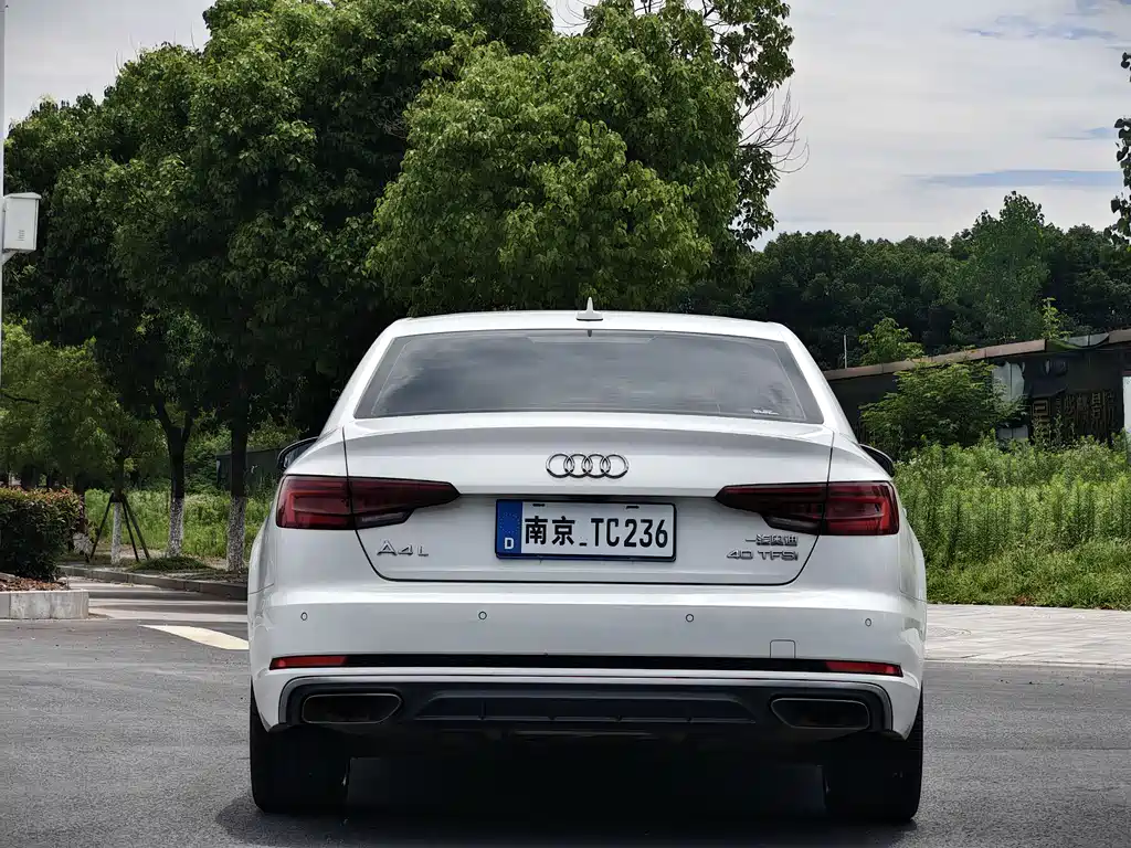 Audi A4L 2020 — фото 5