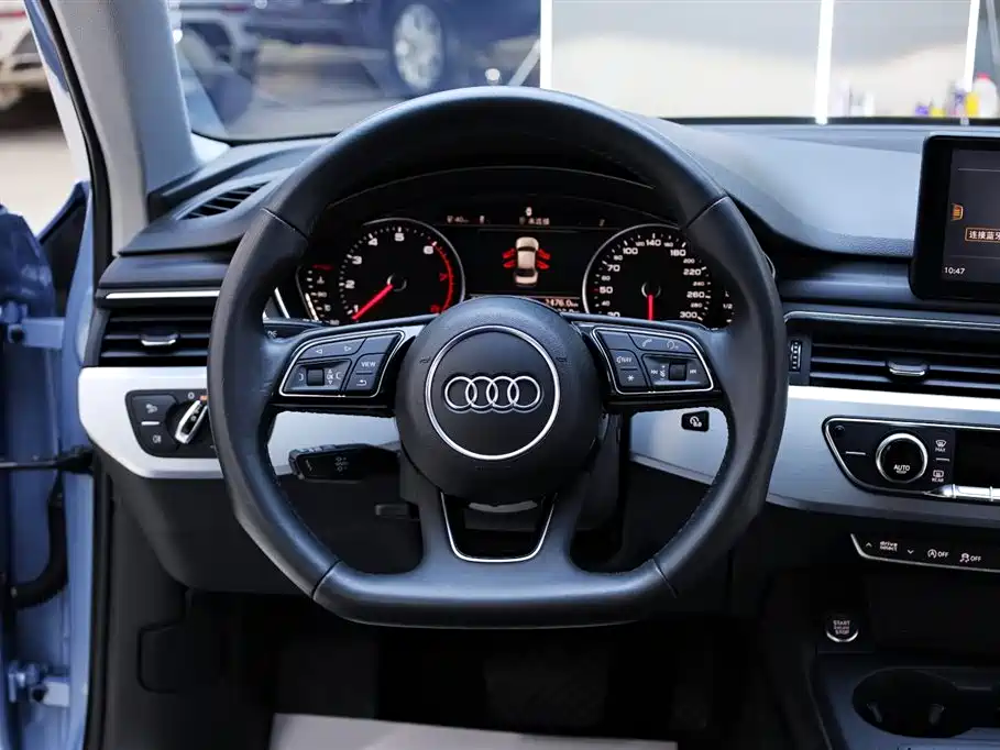 Audi A4L 2018 — фото 23