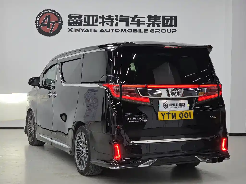 Toyota Alphard 2019 — фото 3
