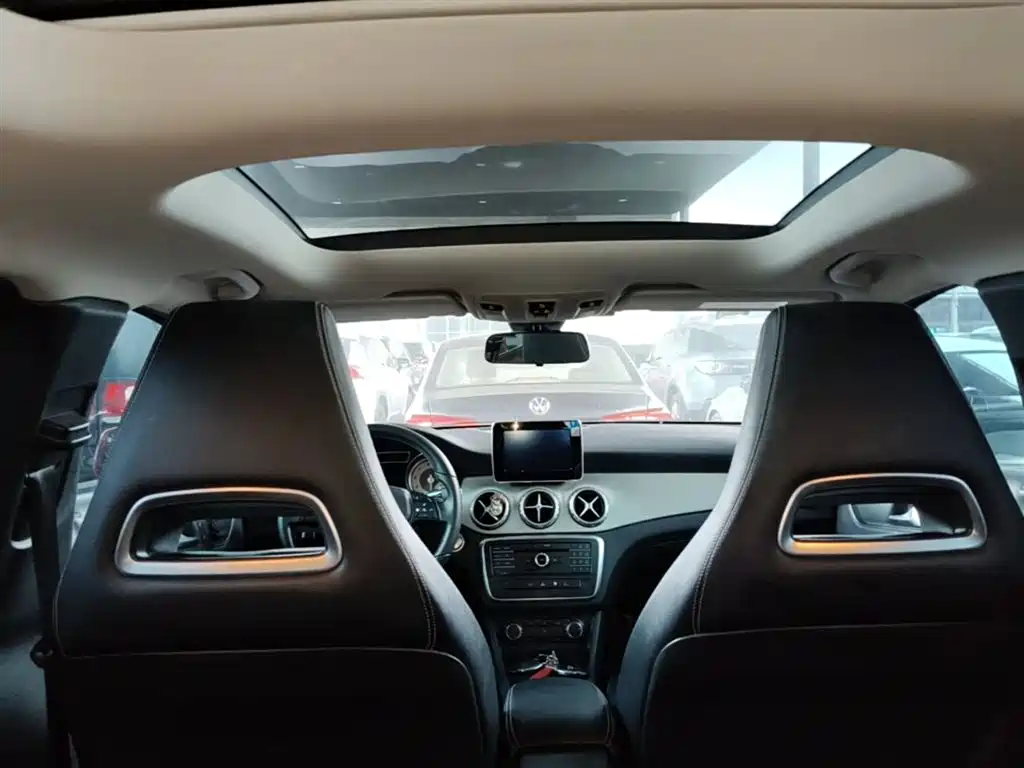 Mercedes-Benz GLA 2016 — фото 18