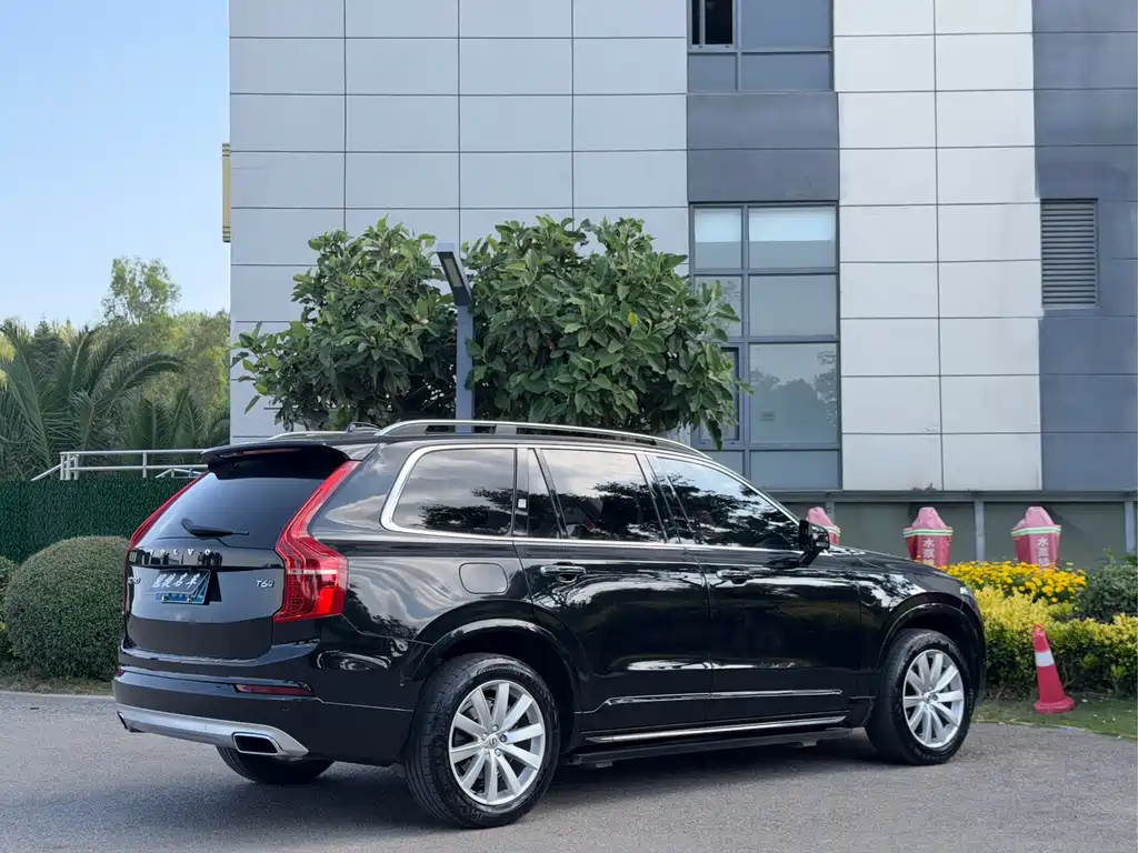 Volvo XC90 2016 — фото 7