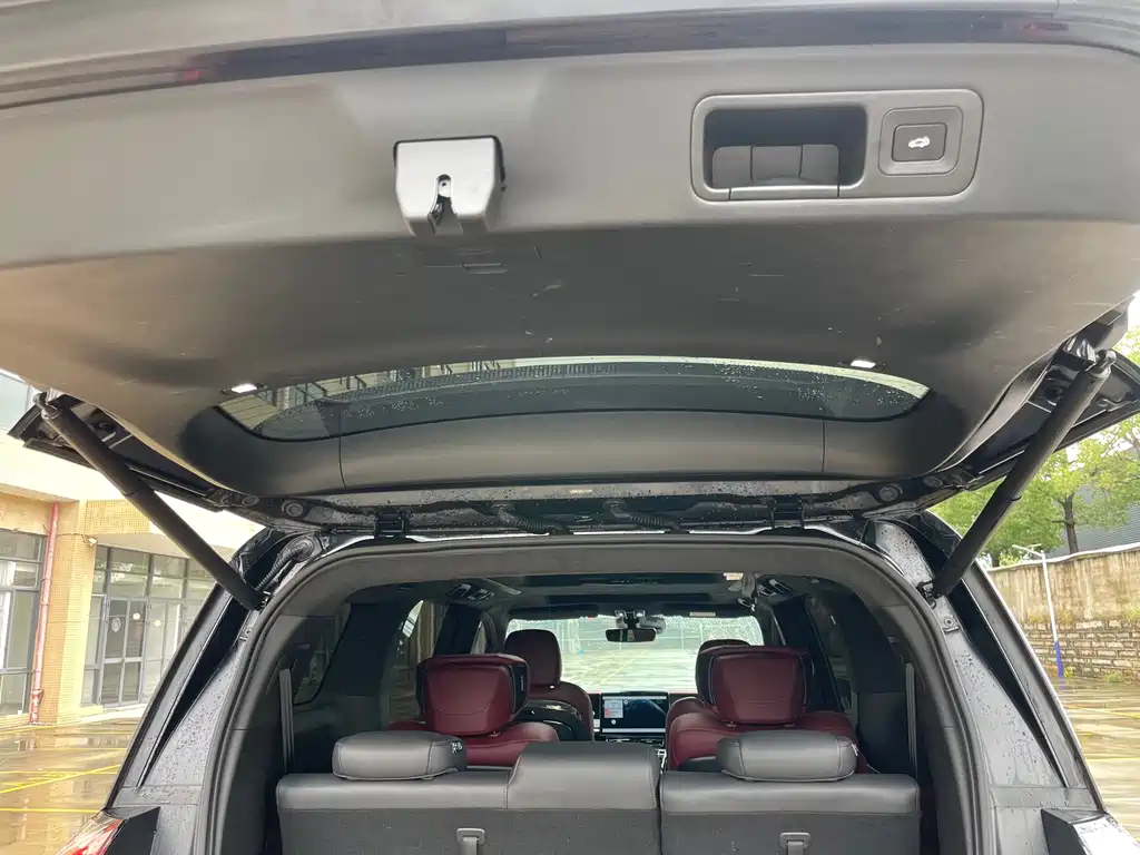 GAC Motor Trumpchi M8 2023 — фото 12