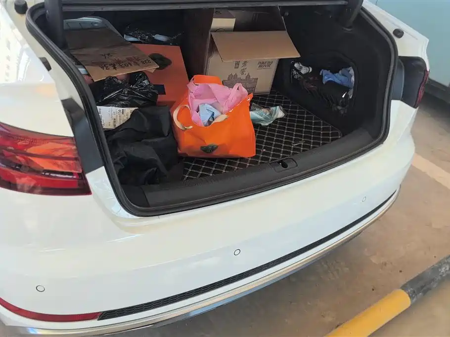 Audi A4L 2019