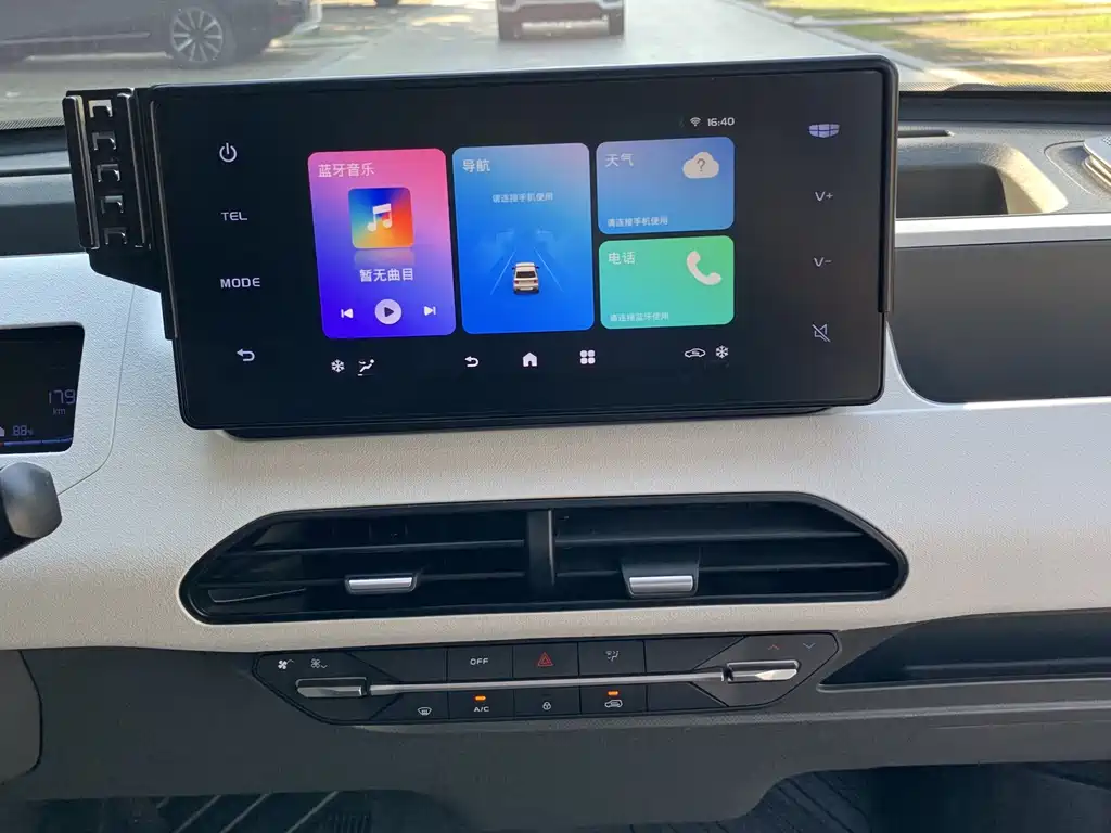 Geely Galaxy Panda 2024 — фото 11