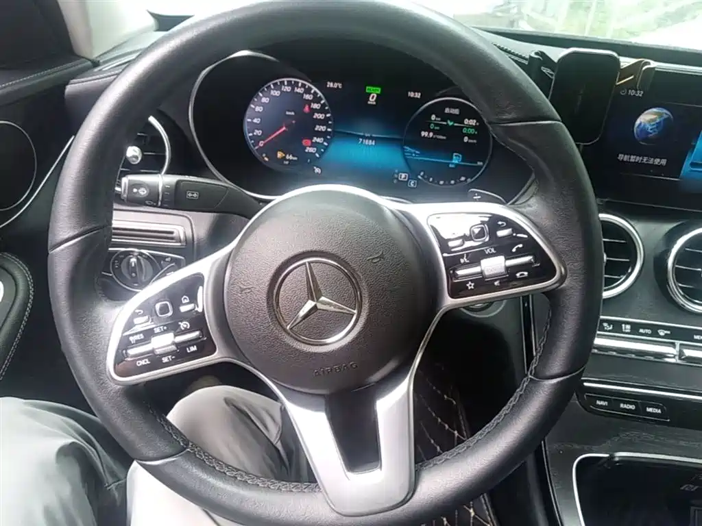 Mercedes-Benz C-Class 2019 — фото 11