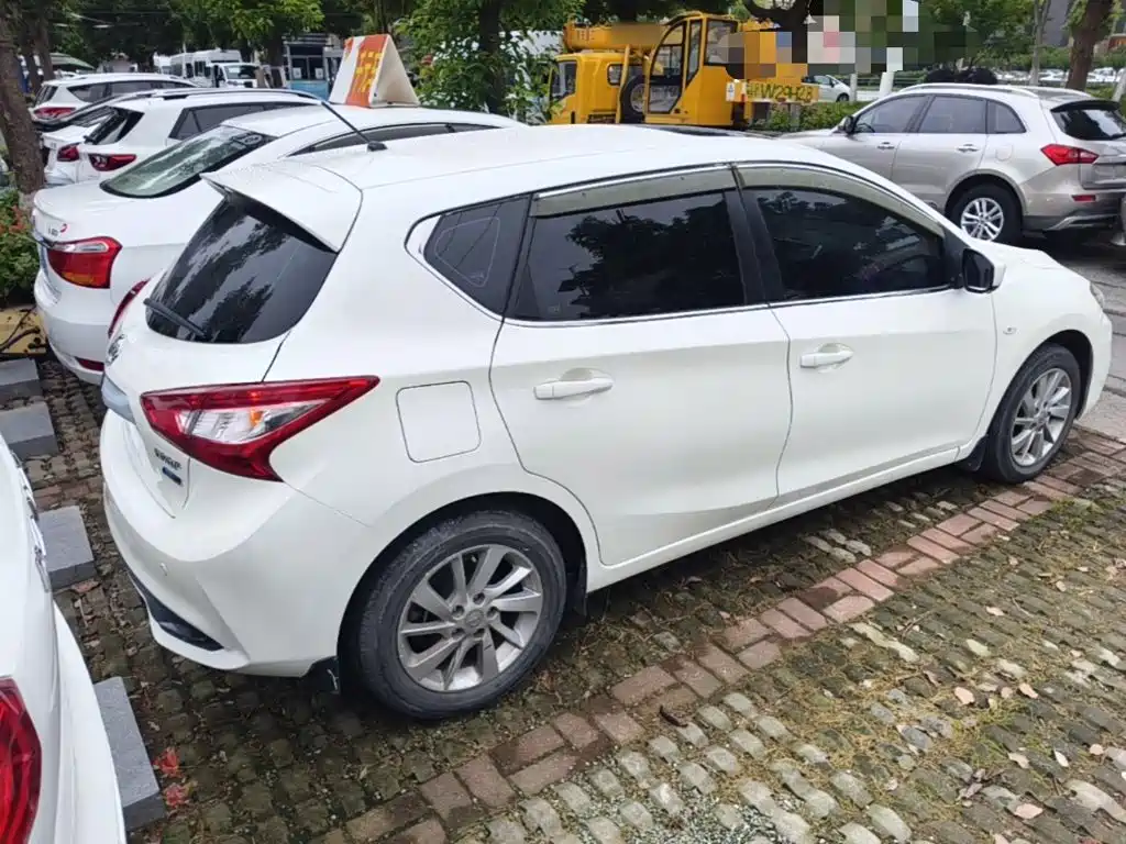 Nissan Tiida 2019