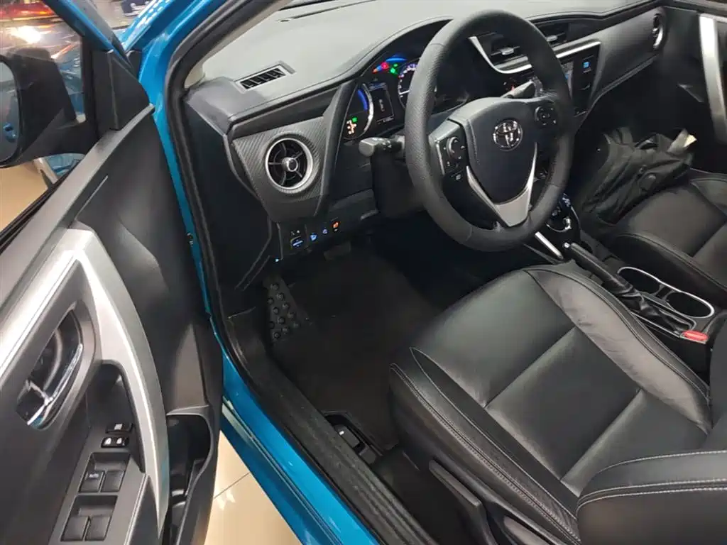 Toyota Levin Twin Engine E+ 2019 — фото 16