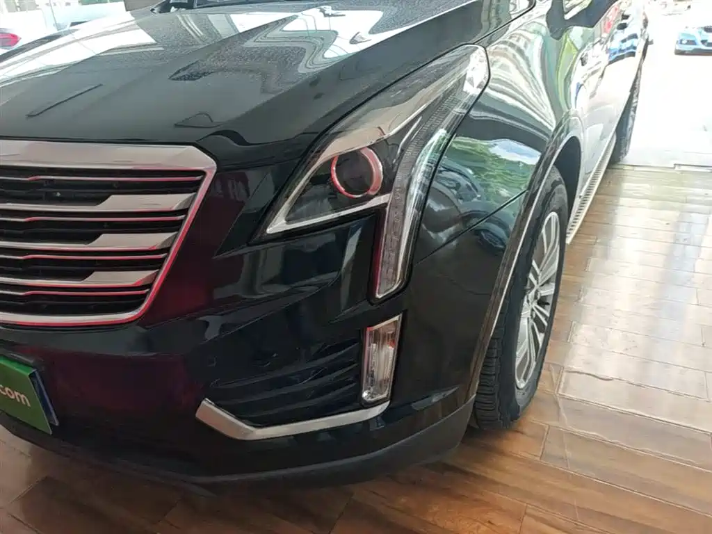 Cadillac XT5 2018 — фото 24