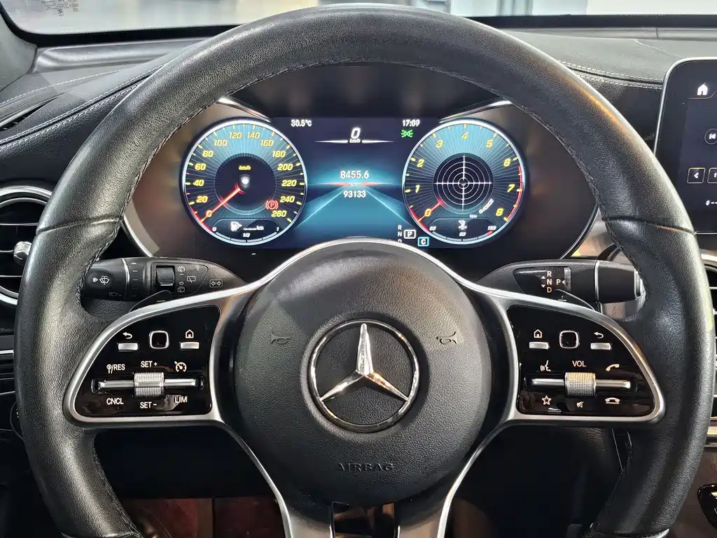 Mercedes-Benz GLC 2021