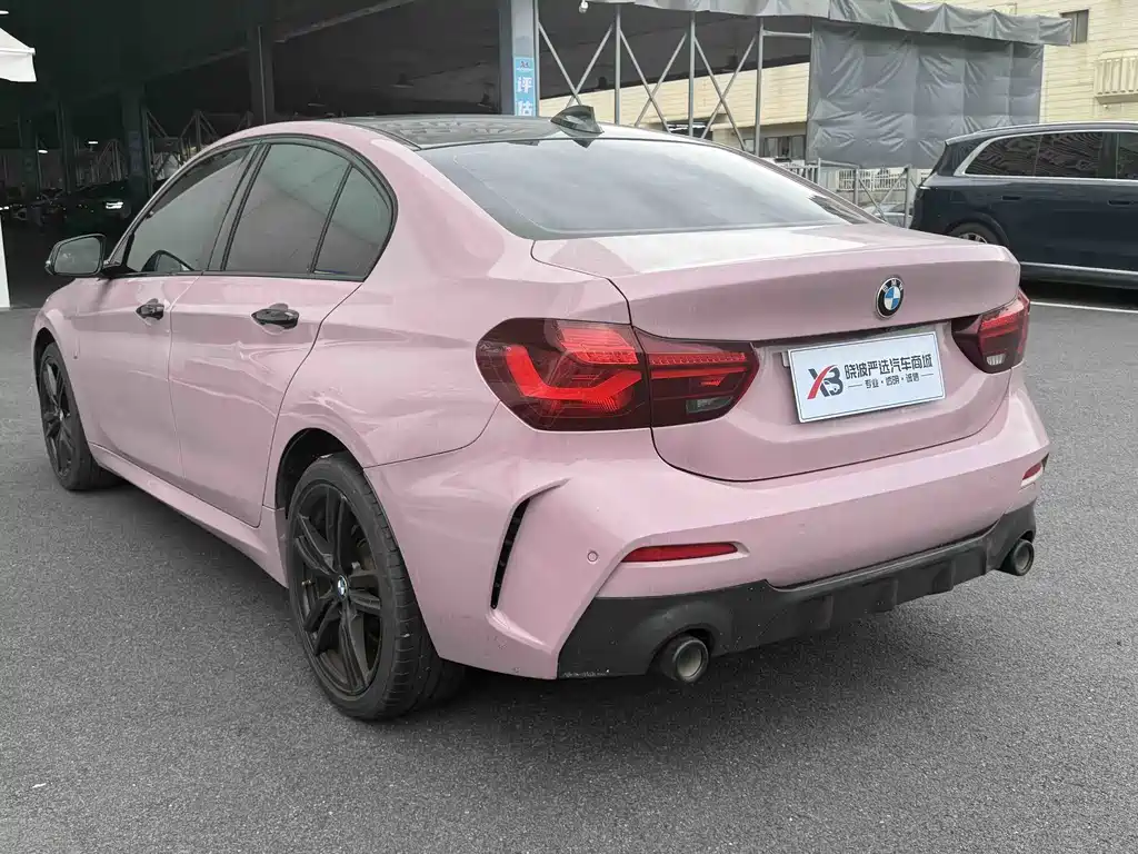 BMW 1 Series 2023 — фото 16