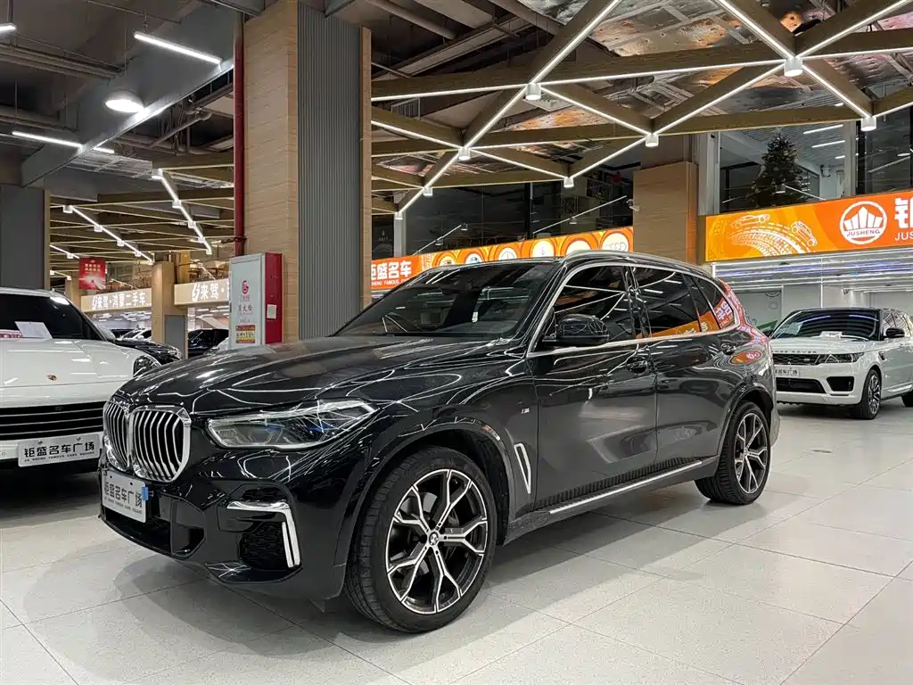 BMW X5 2022 — фото 1