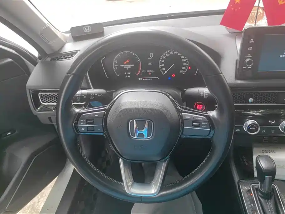 Honda Civic 2024 — фото 15