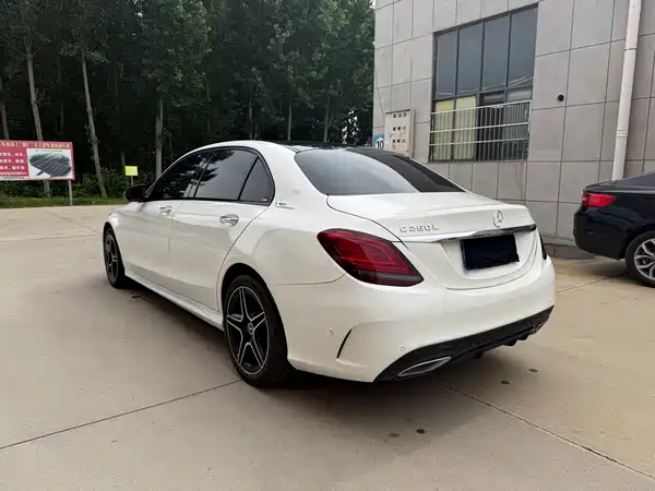 Mercedes-Benz C-Class 2021