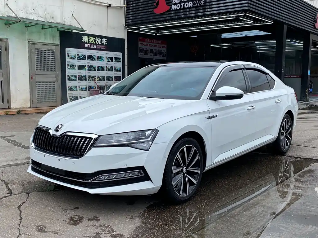 Skoda Superb 2022