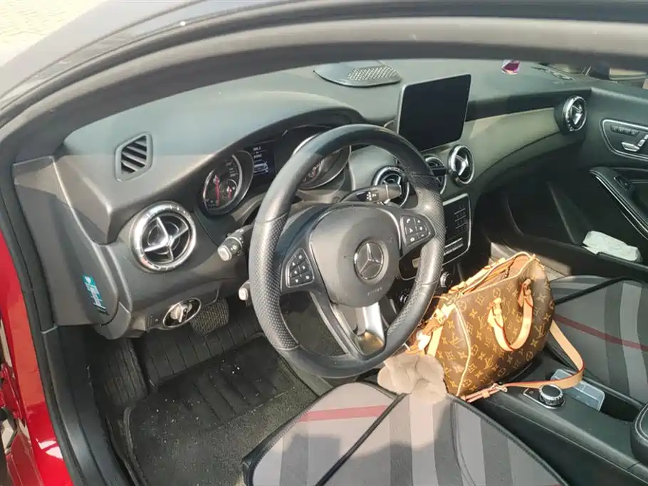 Mercedes-Benz CLA 2019 — фото 12