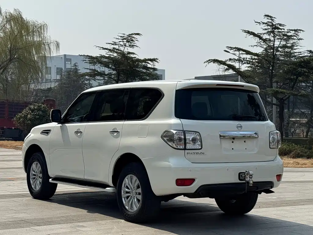 Nissan Patrol 2018 — фото 12