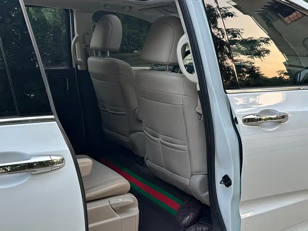 Honda Odyssey 2016 — фото 11