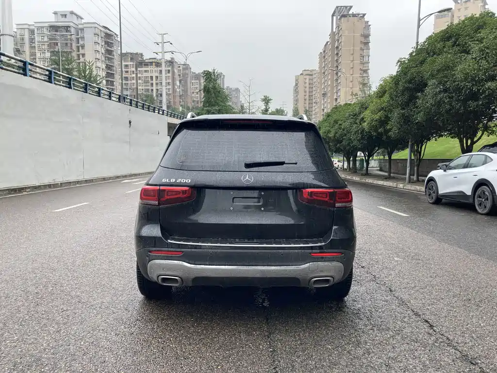 Mercedes-Benz GLB 2022 — фото 13
