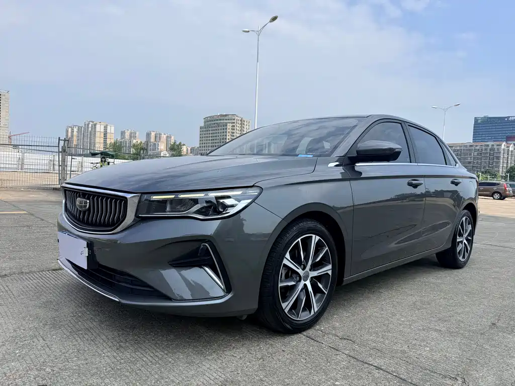 Geely Emgrand 2021