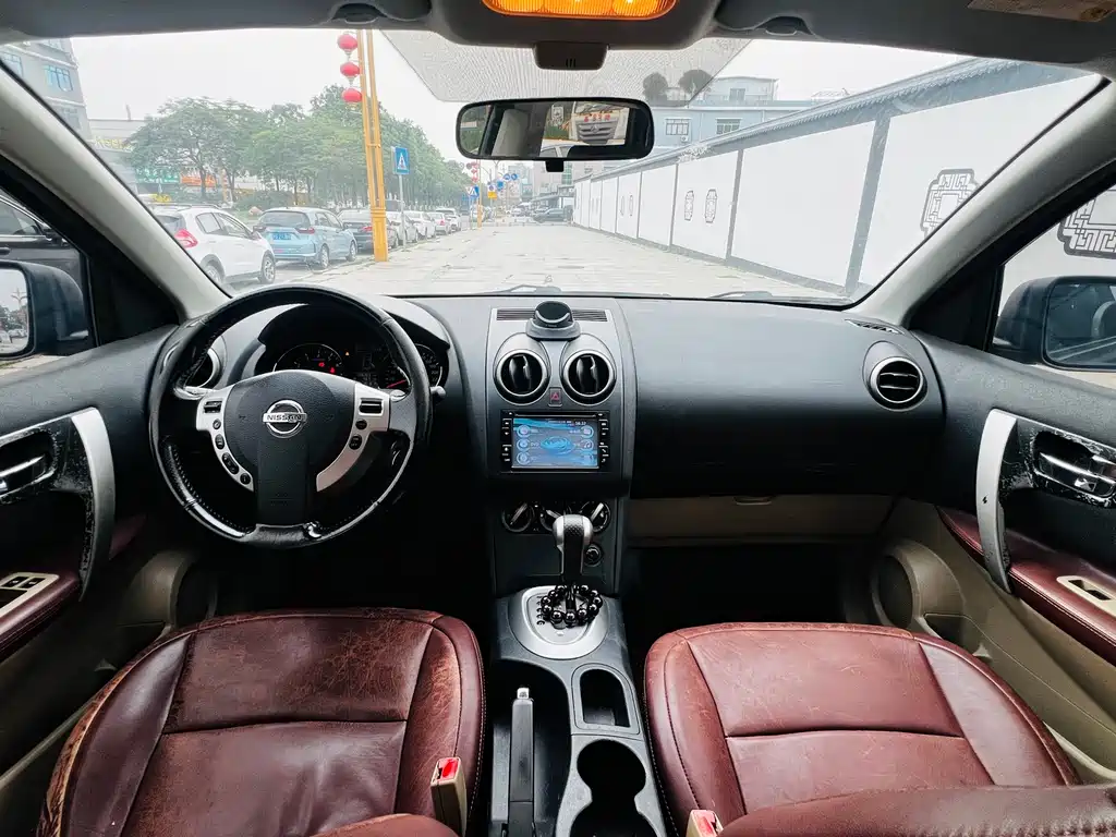 Nissan Qashqai 2012 — фото 10