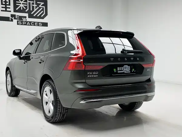 Volvo XC60 2022