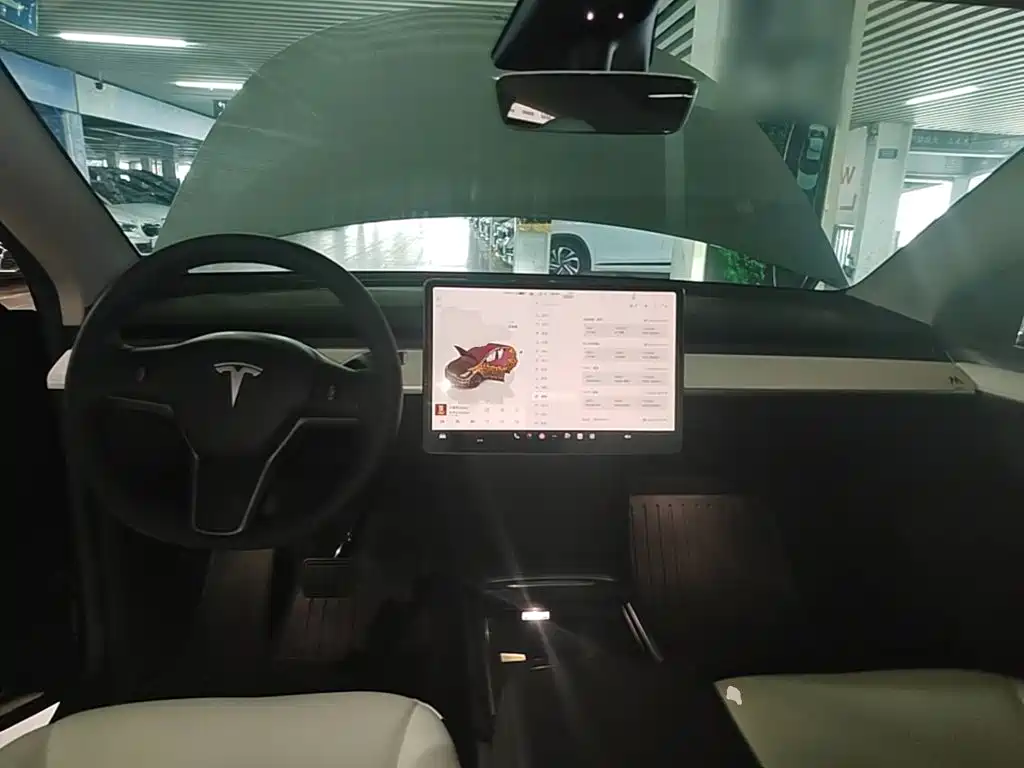 Tesla Model Y 2023 — фото 10