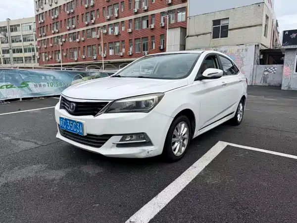 Changan Yuexiang V7 2015