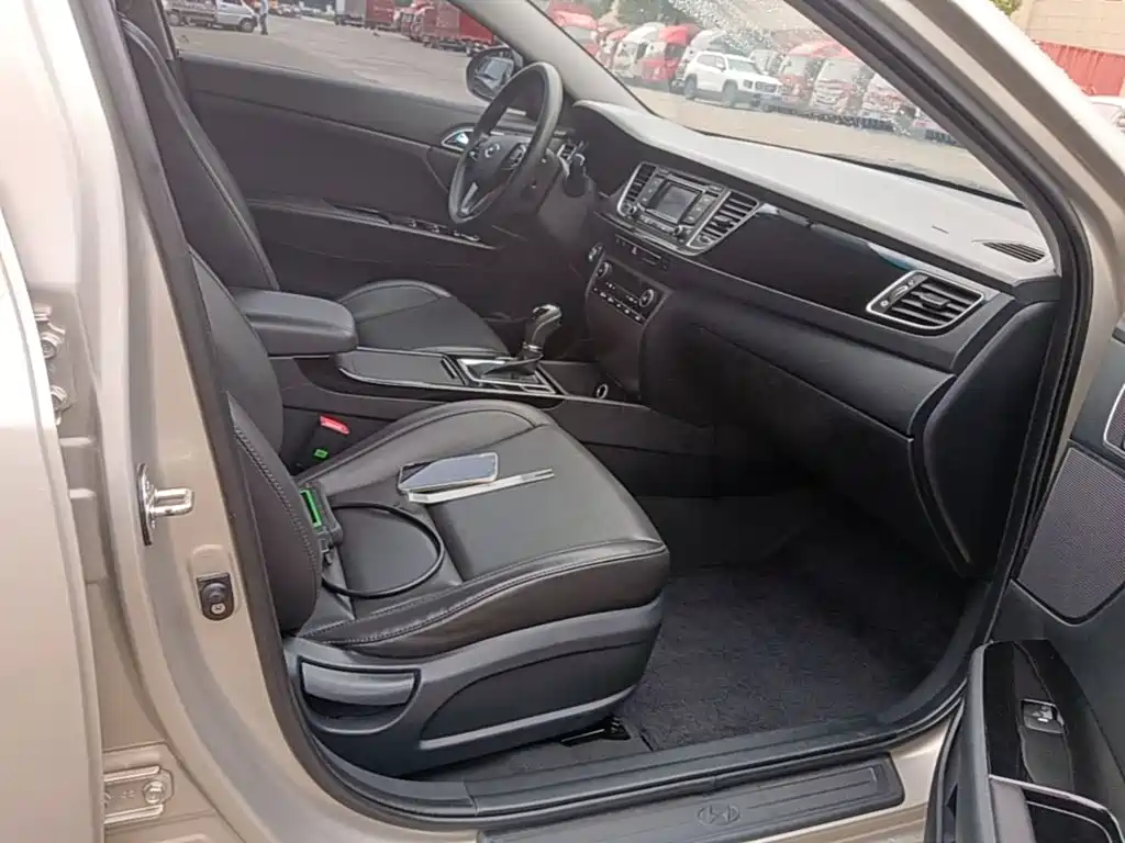 Hyundai Mistra 2016 — фото 25