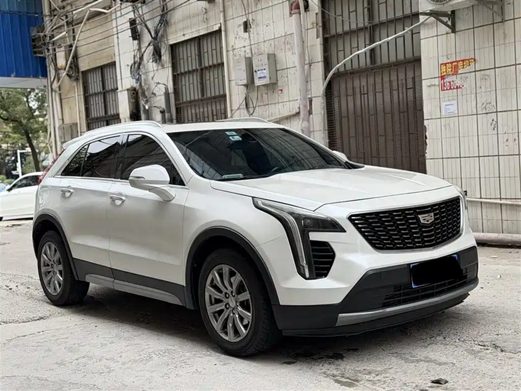 Cadillac XT4 2020 — фото 3