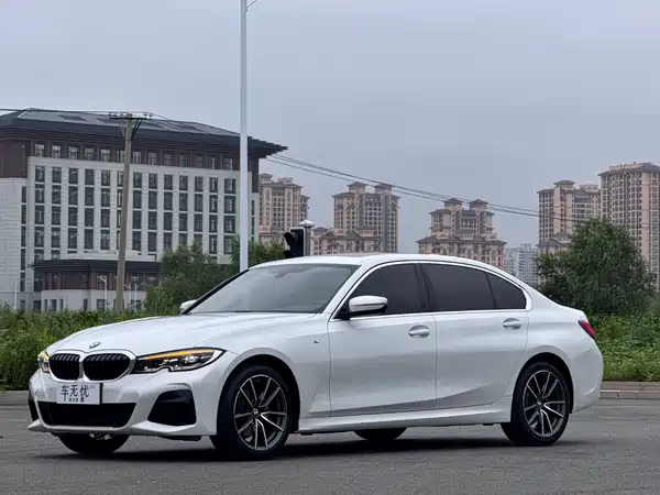BMW 3 Series 2022